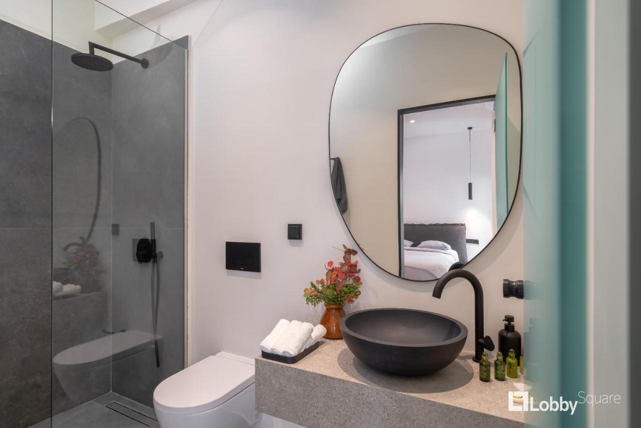 La Mer Apartment By Lobbysquare Пирея Екстериор снимка